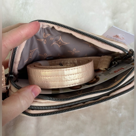 NWT Lug Coupe SE Convertible Crossbody Bag (belt bag, Metallic Rose Gold) - Picture 3 of 6